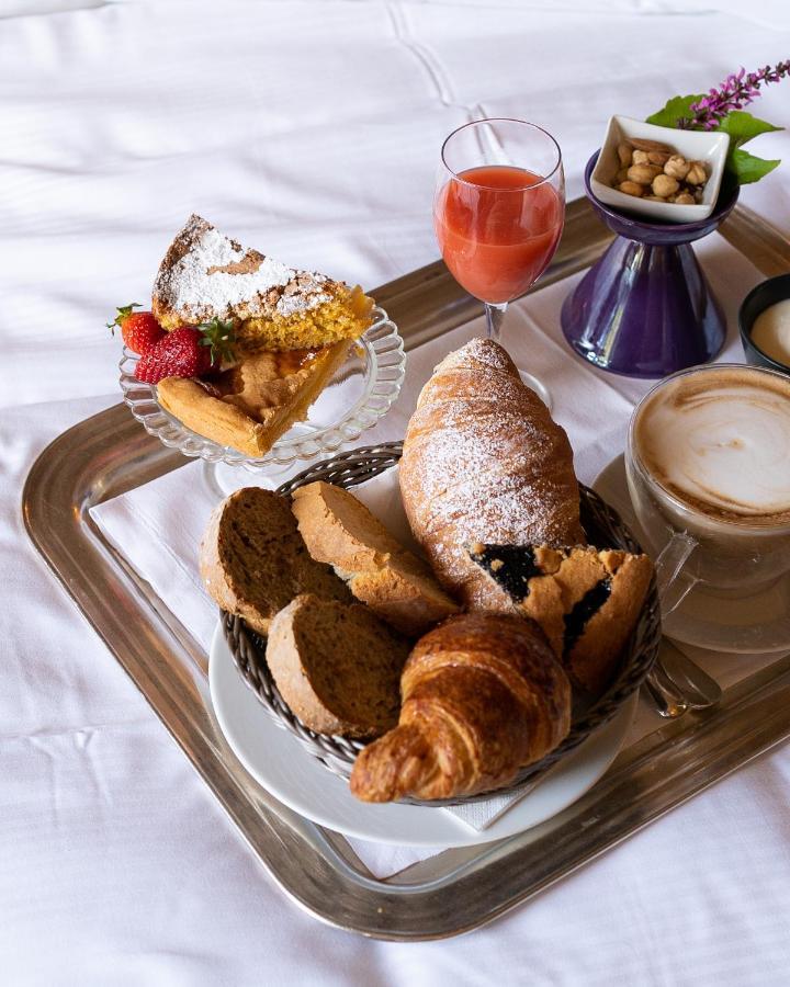 Park Hotel Ai Cappuccini غوبيو المظهر الخارجي الصورة